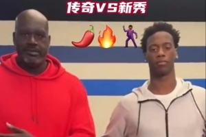 开云体育-奥胖与儿子跳舞:打球你前途无量 但跳舞还得和老鲨我学学