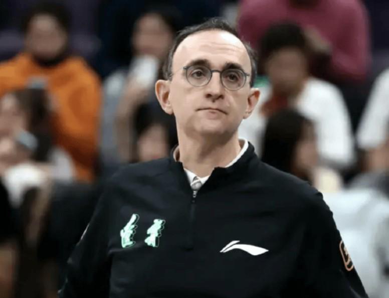 展现出色指挥能力,乌戈接任主帅后辽宁本钢取得6胜1负